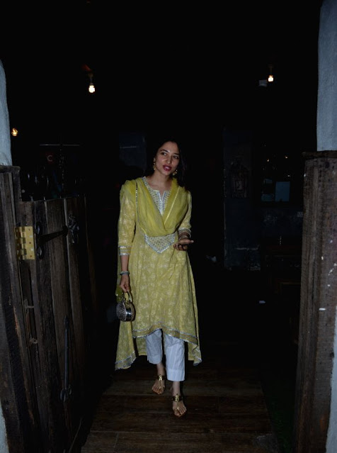 Actress Tamannaah Bhatia Seen Without Makeup Face In Mumbai City 11